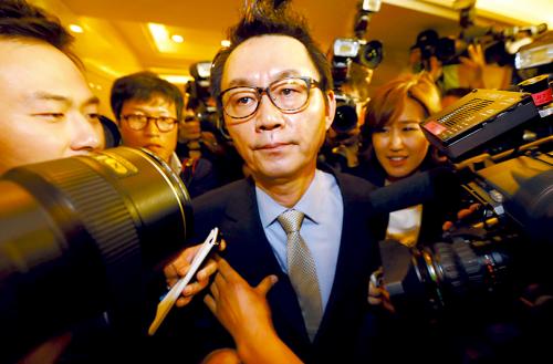Corea del Sur se disculpa por escándalo sexual de Yoon Chang-jung en EEUU
