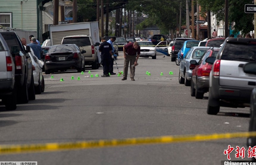 17 heridos deja tiroteo en desfile del Día de la Madre en Nueva Orléans