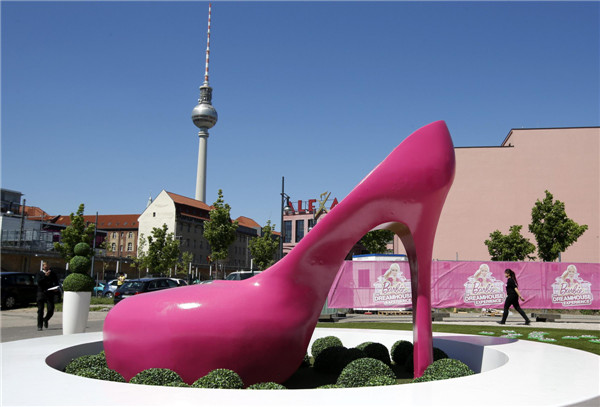 Berlín: Acusan de sexismo a casa de Barbie