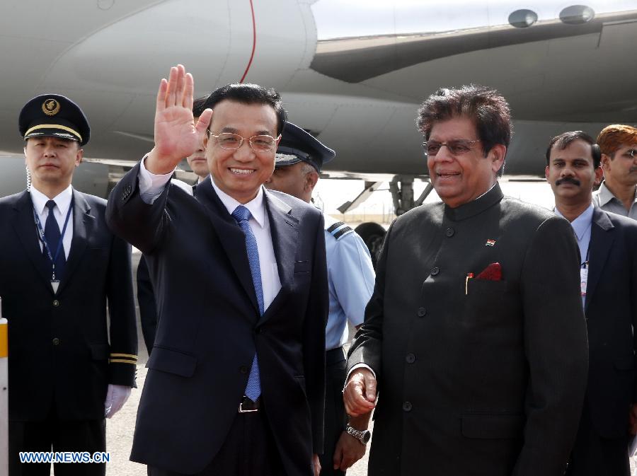 Premier chino llega a Nueva Delhi para visita oficial