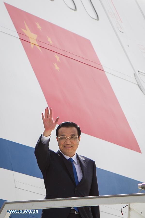 Premier chino llega a Nueva Delhi para visita oficial