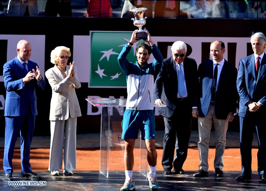 Tenis: Nadal y Serena Williams se coronan en Roma