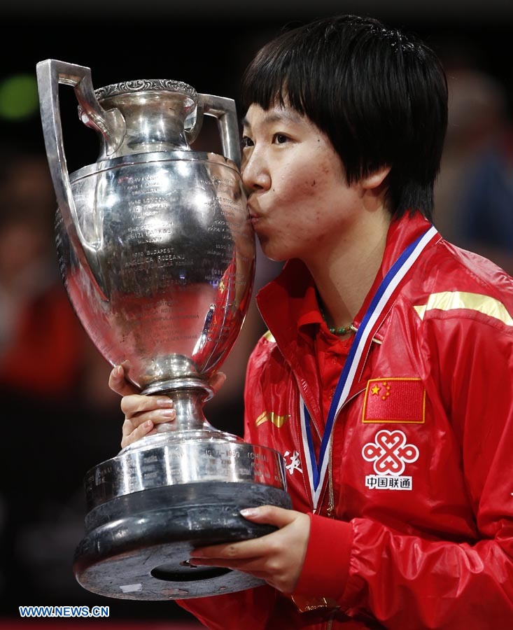 Tenis de Mesa: La china Li Xiaoxia sube a lo más alto del podio en su tercer intento