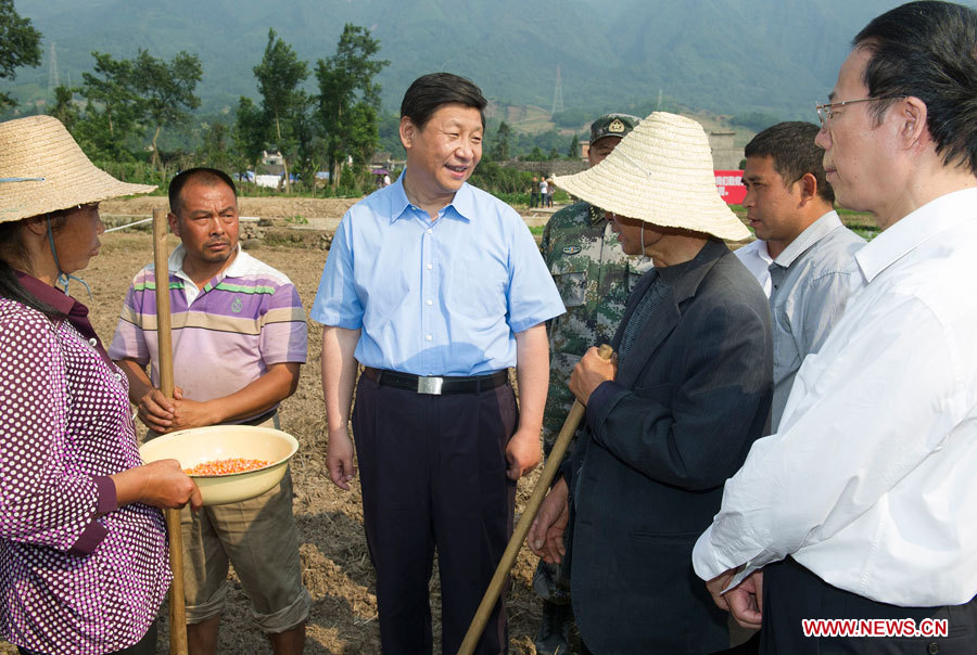 Presidente chino prioriza reconstrucción en visita a zona afectada por terremoto