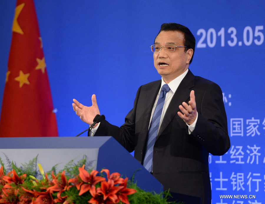 Exitosas negociaciones de TLC impulsarán cooperación China-Suiza: PM chino