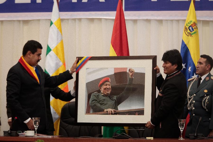 Presidente Morales refrenda apoyo a "revolución bolivariana" de Venezuela
