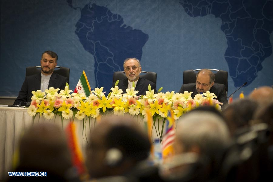 Irán apoya reunión de Ginebra II sobre Siria, dice canciller