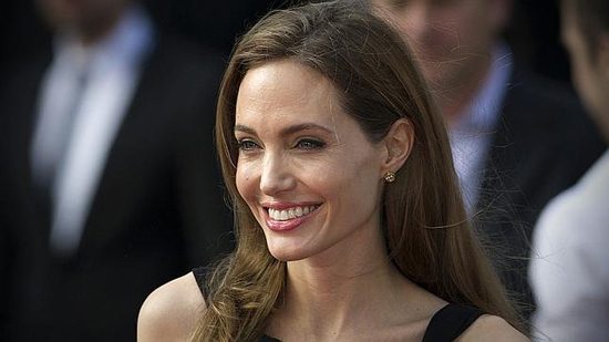 Angelina Jolie reaparece radiante tras su mastectomía