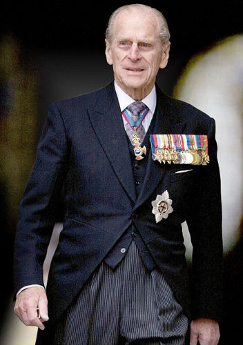Reino Unido: Ingresan a príncipe Felipe en hospital para una operación exploratoria