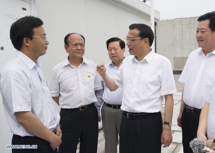 Premier chino pide innovar en sector fotovoltaico