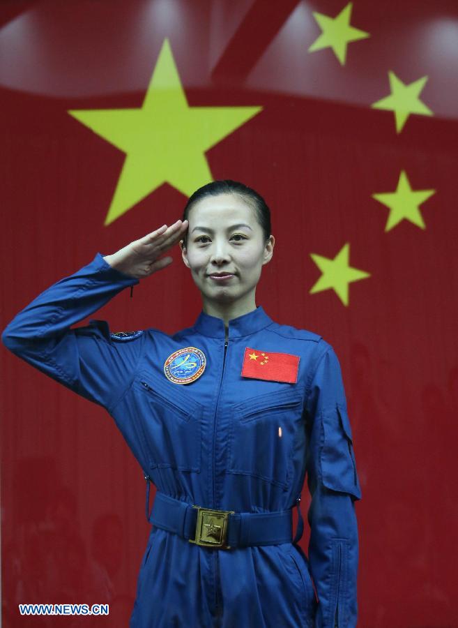 Primera maestra de China en el espacio