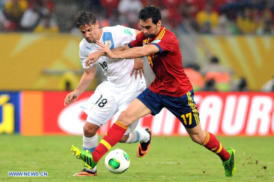 Crónica : España se impone 2-1 a Uruguay en su debut en la Copa Confederaciones