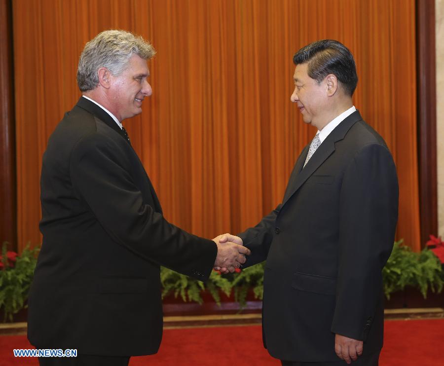 Presidente chino analiza con primer vicepresidente cubano fortalecimiento de lazos