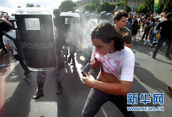 Alcalde de Sao Paulo descarta como "imposible" anular alza al transporte pese a protestas