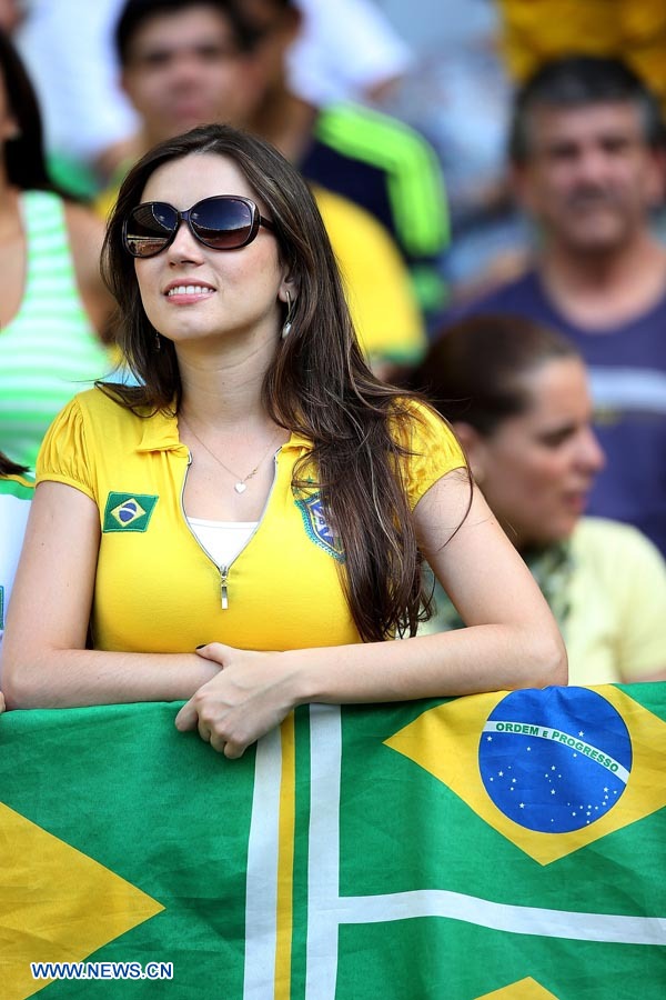 COPA CONFEDERACIONES: Brasil juega mal pero vence 2-1 a Uruguay y disputará final