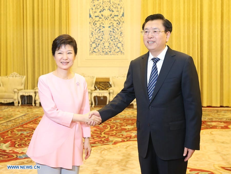Líderes chinos se reúnen con presidenta de República de Corea (4)