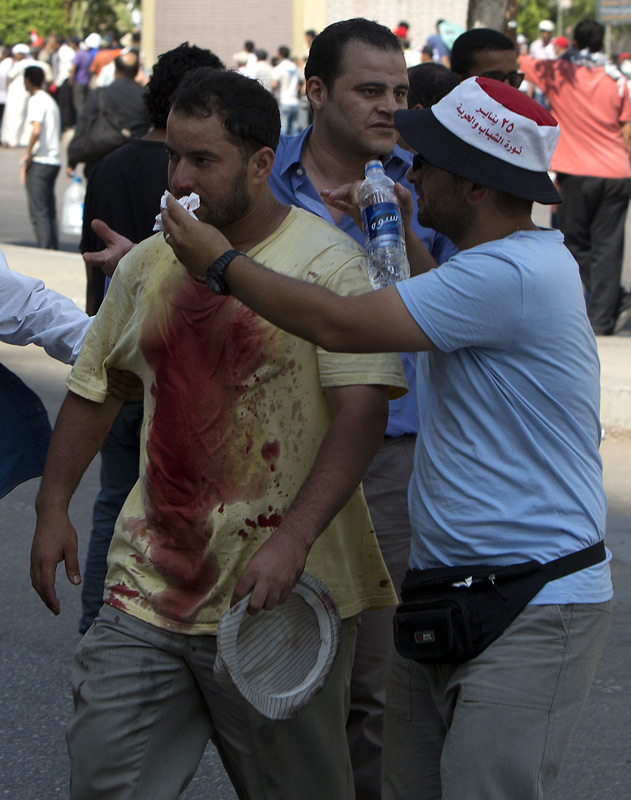 Enfrentamientos tras destitución de presidente egipcio provocan caos en El Cairo 2