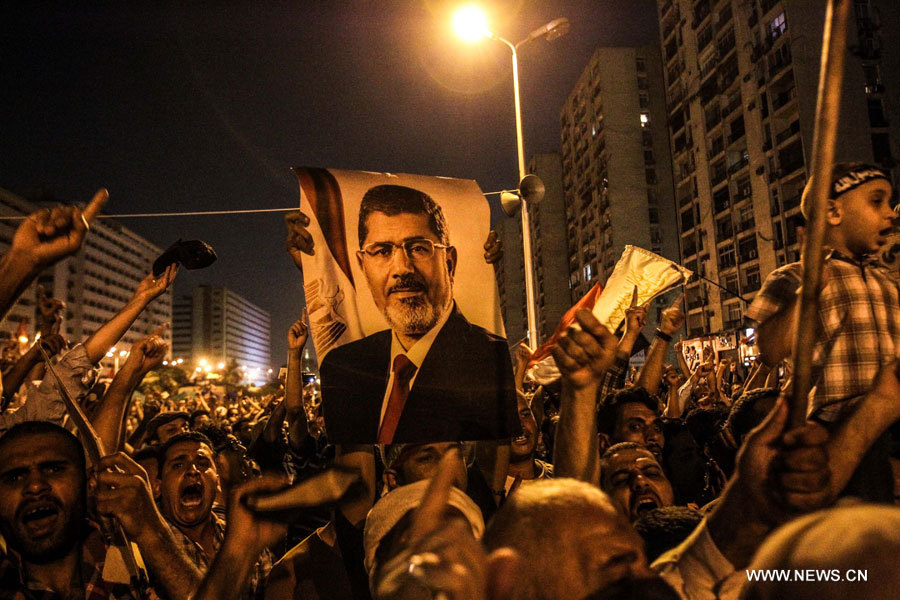 Oponentes y simpatizantes de Morsi organizan protestas masivas en todo Egipto