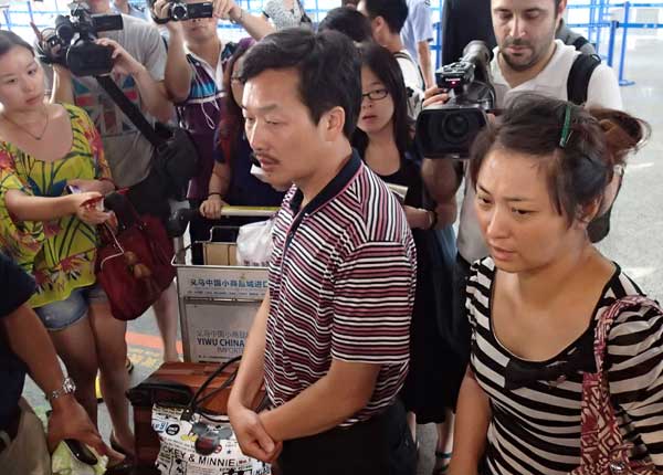 Padres de víctimas chinas de accidente aéreo viajarán a Estados Unidos 