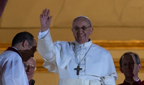 El Papa pide que retiren su estatua de la Catedral de Buenos Aires