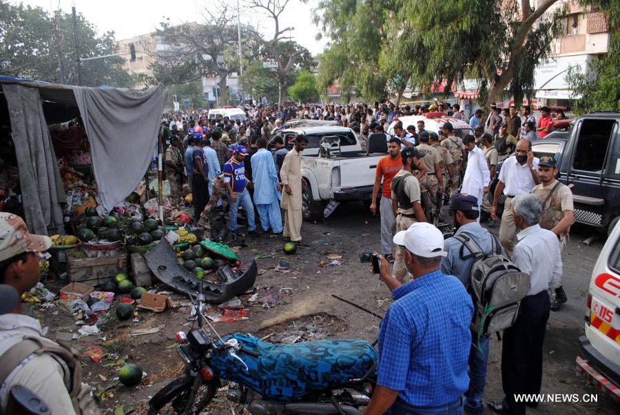 Muere oficial de seguridad en jefe de presidente de Pakistán en ataque suicida
