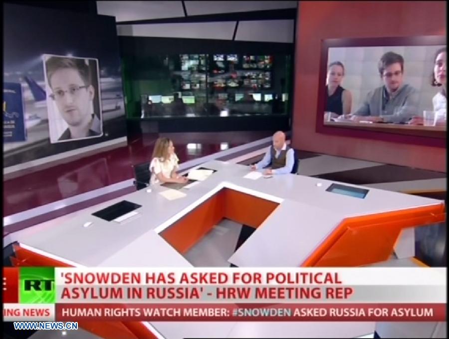 Snowden busca asilo político en Rusia