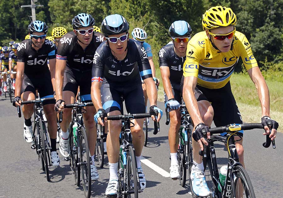 Ciclismo: Santos felicita a colombiano por desempeño en Tour de France