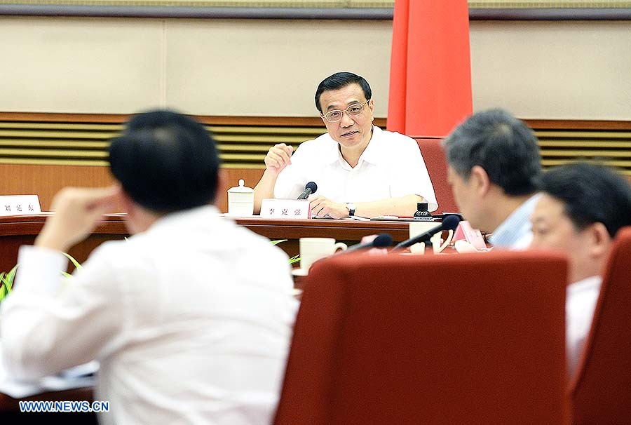 Primer ministro chino pide políticas económicas científicas
