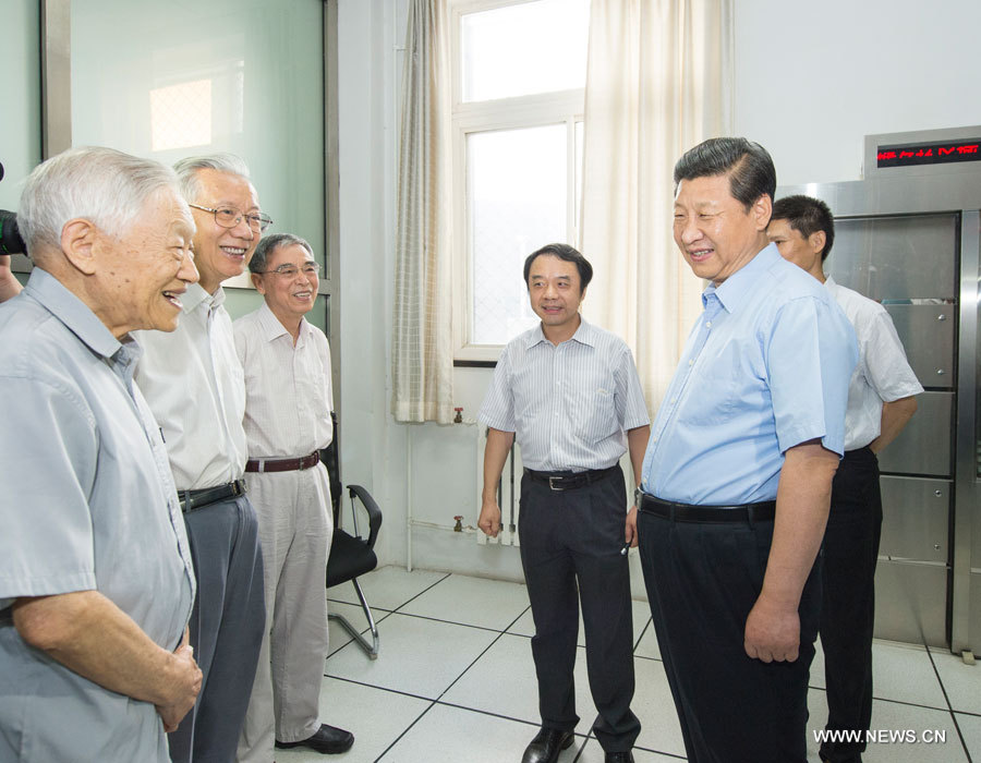 Presidente chino urge a lograr desarrollo mediante innovación científica