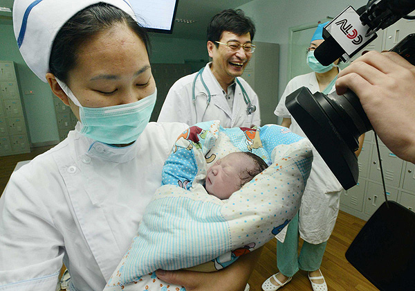 Enferma de H7N9 da a luz a un bebé sano en China