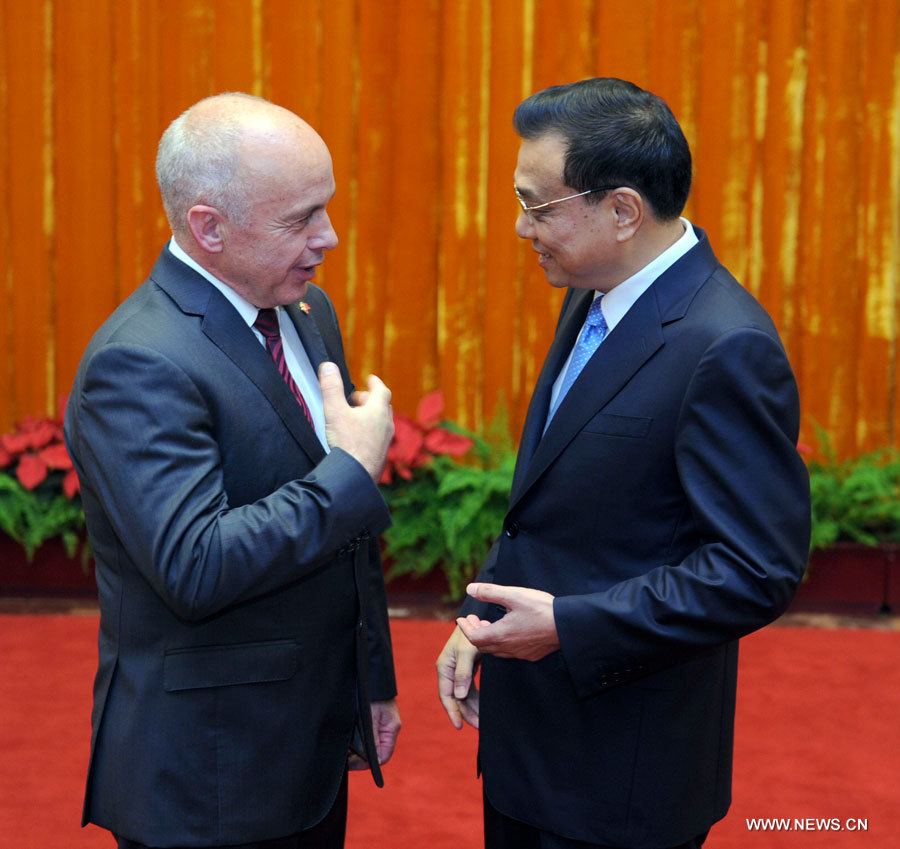 China y Suiza prometen fortalecer cooperación
