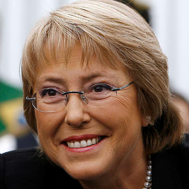 Bachelet "corre sola" por la presidencia de Chile, según encuesta