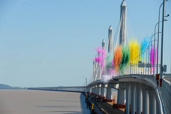 Inauguran segundo puente que atraviesa el mar en Bahía de Hangzhou