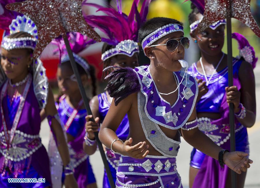 Canadá: Desfile juvenil del 46º Carnaval del Caribe en Toronto