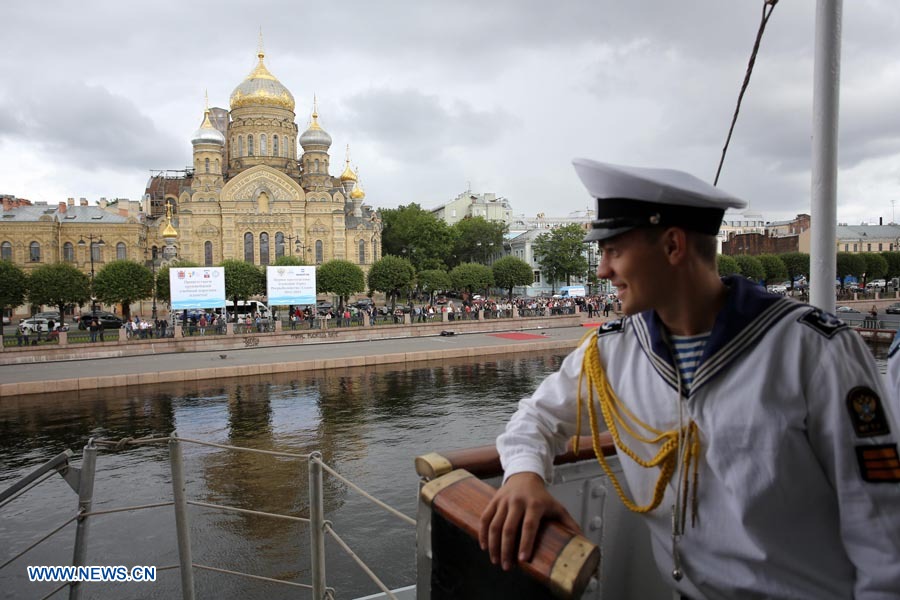 Bote pesquero ruso Sedov regresa después de viaje alrededor del mundo