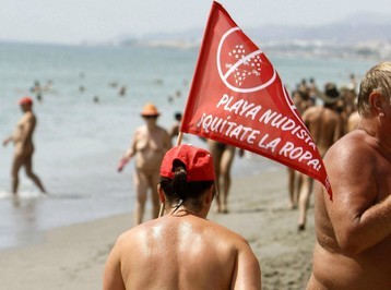 España ostenta Guinnes por el mayor baño colectivo desnudo