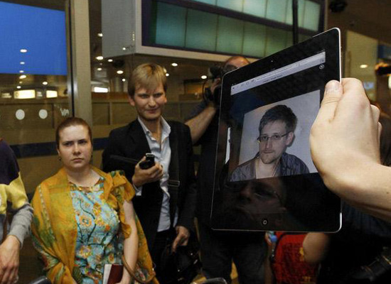 Snowden podría salir del aeropuerto de Moscú este miércoles