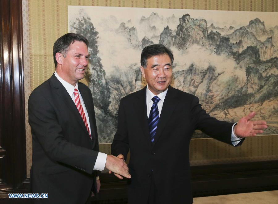 China y Australia prometen acelerar conversaciones de TLC