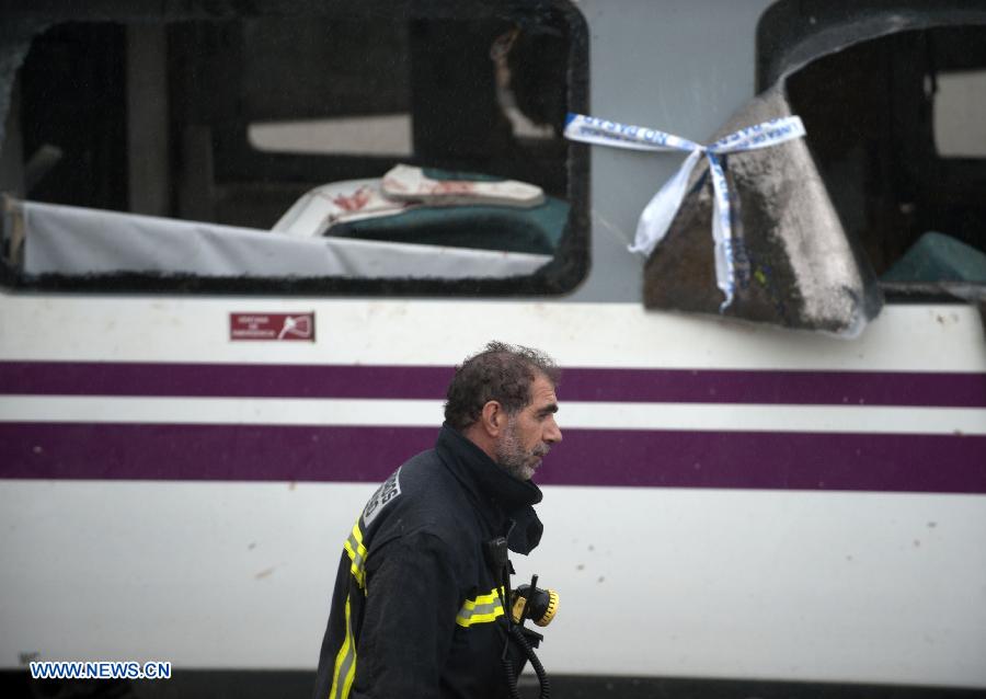 Confirman 80 muertos y 178 heridos por accidente ferroviario en España
