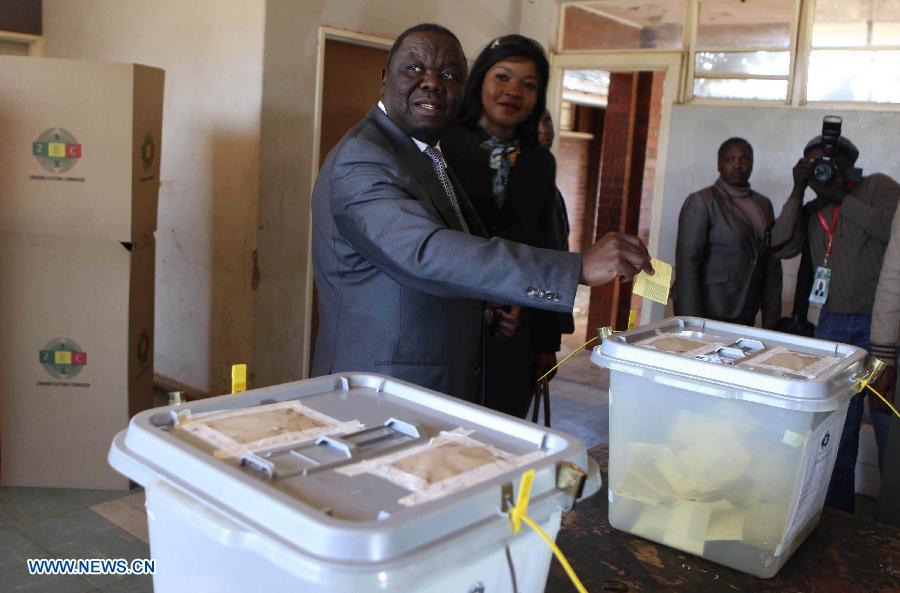 Comisión Electoral de Zimbabwe califica elecciones de libres y justas