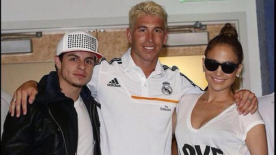 Jennifer López visita a los jugadores del Real Madrid