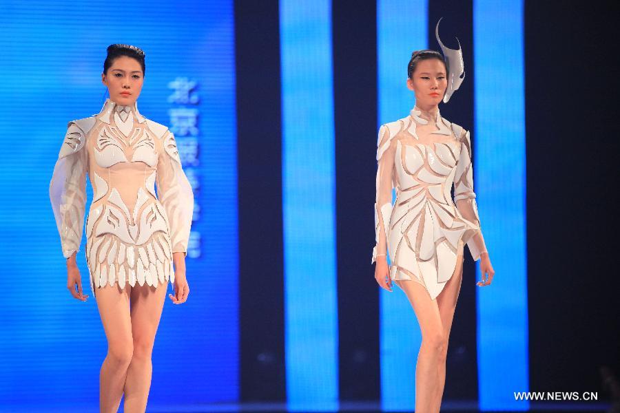 Creaciones en la Temporada de Moda Jimo en China 4
