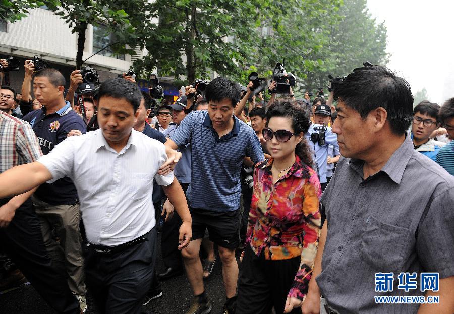 Comienza juicio contra hijo de famoso tenor chino por presunta violación 