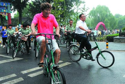 Donan 800 bicicletas para promover la ecología