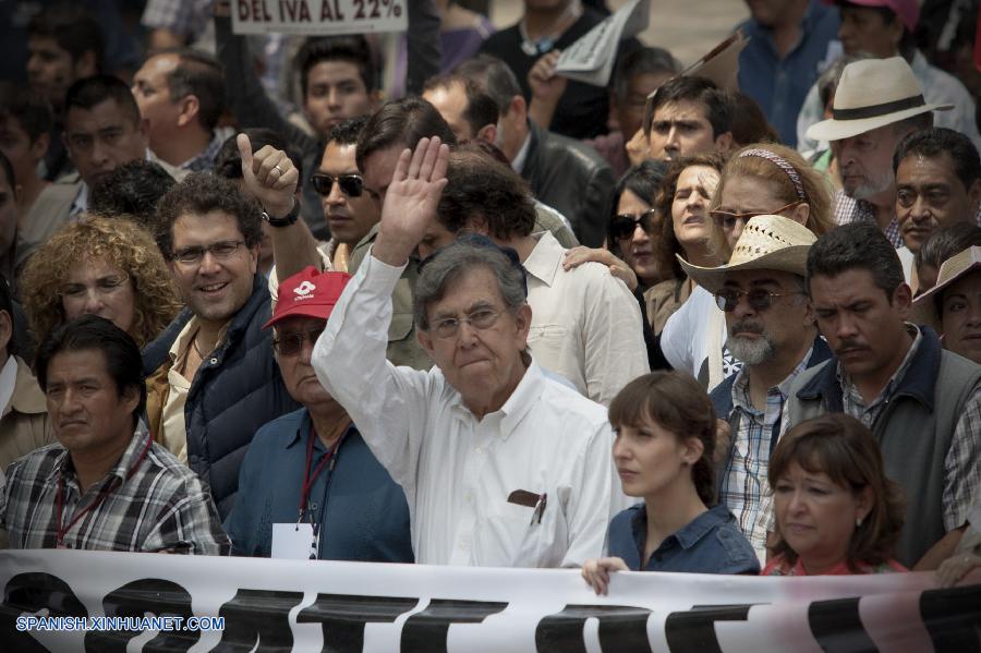 Marchan miles de mexicanos en contra de la reforma energética