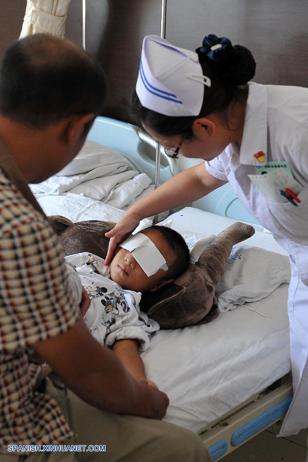 Tía es sospechosa de sacar ojos a niño en China