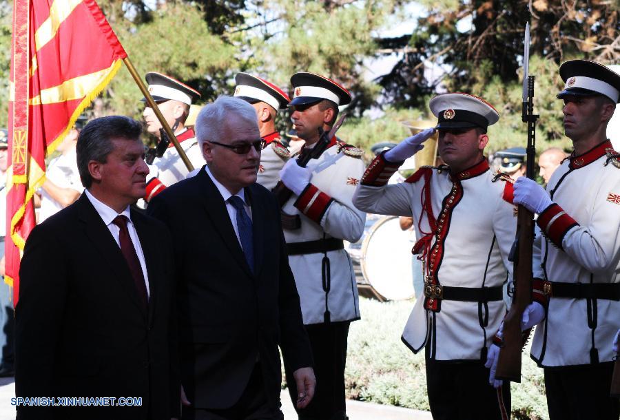 Presidente croata pide solución a disputa entre Macedonia y Grecia