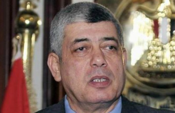 Sobrevive de un atentado de coche bomba el ministro de Interior egipcio