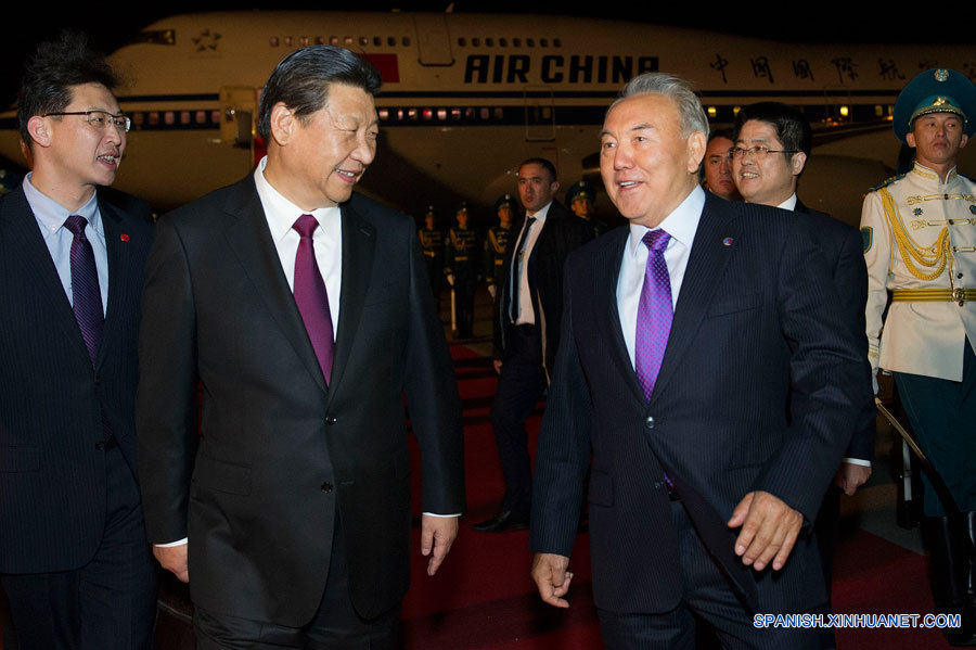 Presidente chino llega a Kazajistán para visita de Estado (2)