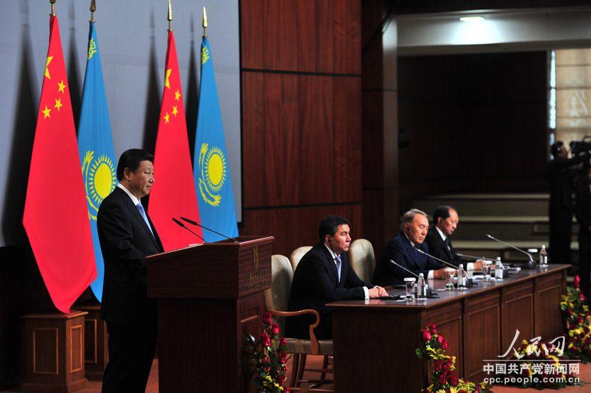 Presidente Xi Jinping dio discurso en la Universidad de Nazarbayev (2)